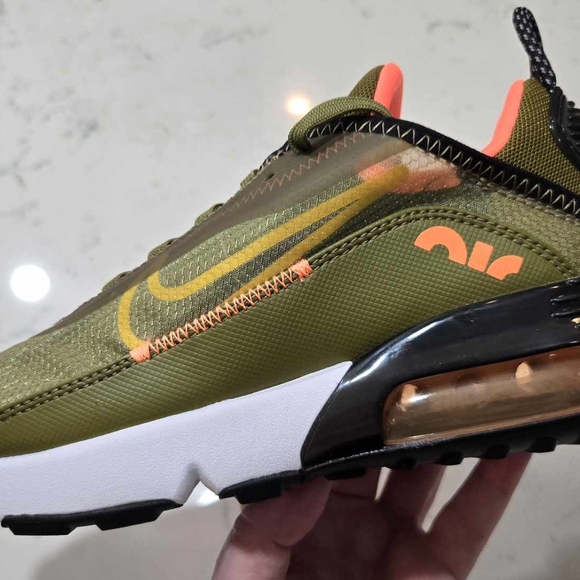 Nike Air Max 2090 Women's SZ.6 "Olive Flak" DC1875-300 Running Sneakers New - Picture 12 of 15